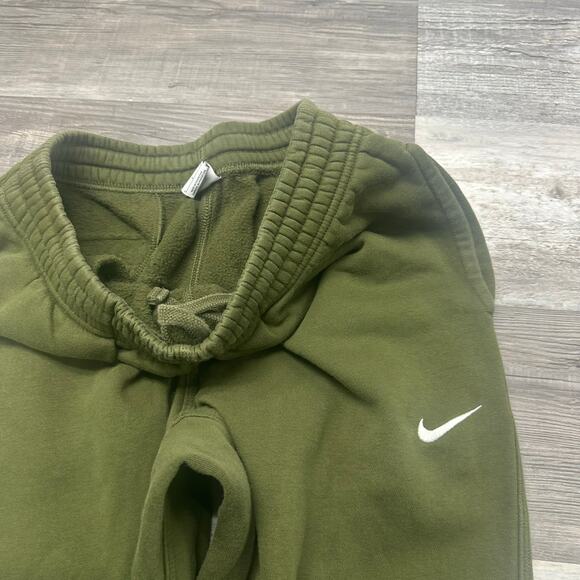 Nike Sportswear Green White Mens L Swoosh Athleisure Jogger Active Sweatpants - Picture 3 of 13